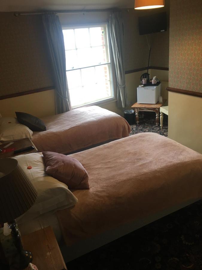 مبيت وإفطار ولتون - أون - ذى - ناز Regency House المظهر الخارجي الصورة