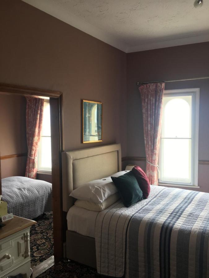 مبيت وإفطار ولتون - أون - ذى - ناز Regency House المظهر الخارجي الصورة